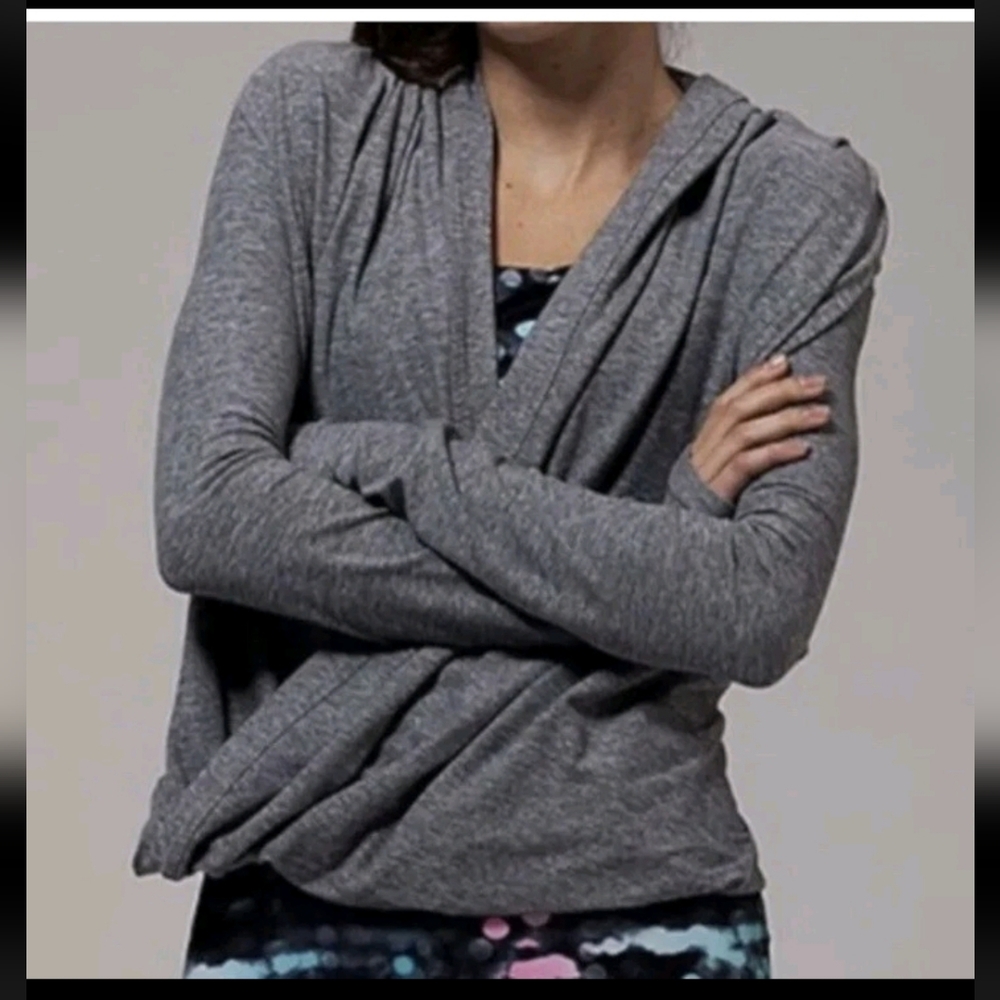 Ivivva Four Count‎ Shrug Wrap Hoodie Heather Gray Dance Sweater Thumbholes 12